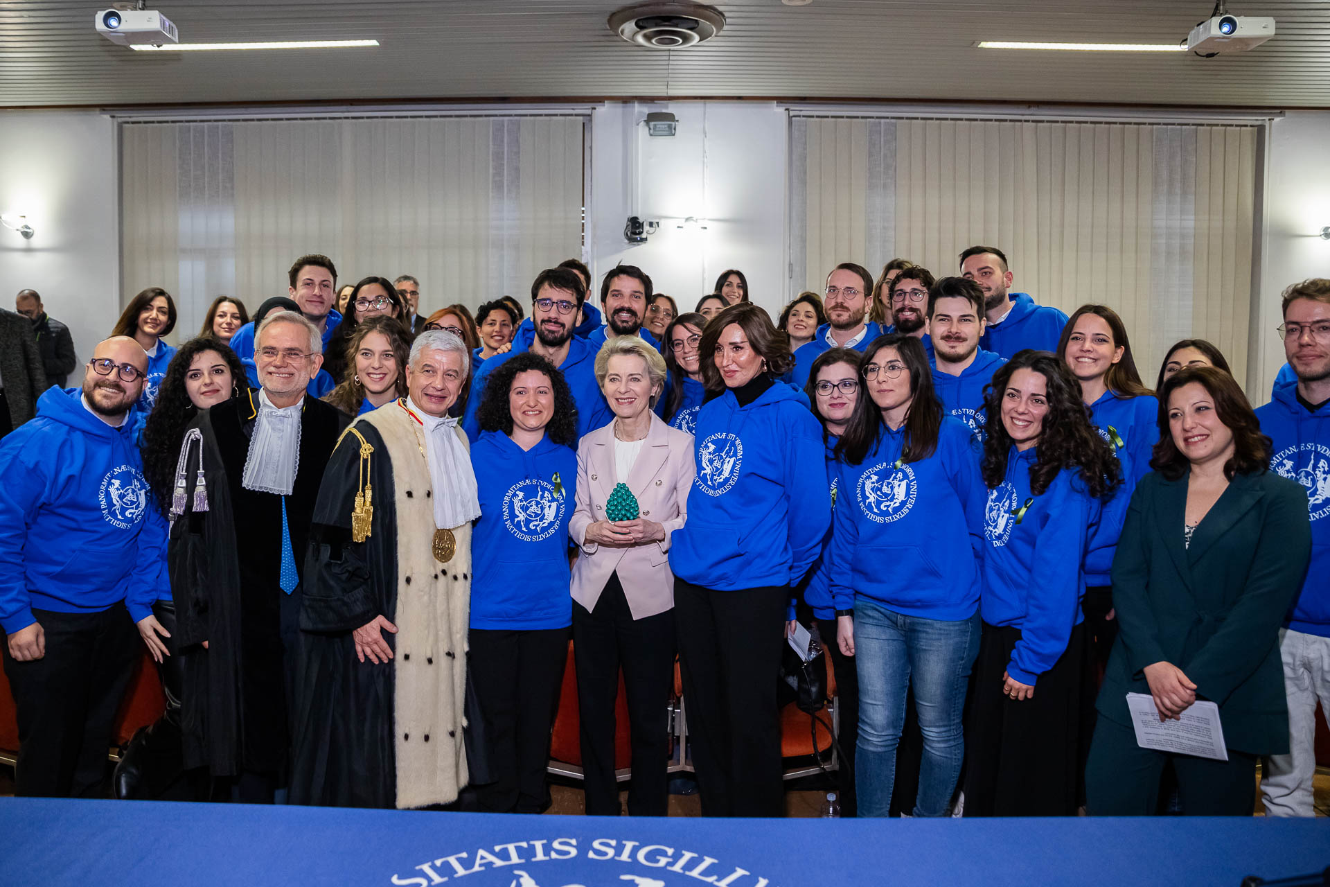 Ursula Von der Leyen a Palermo sul luogo della strage di Capaci