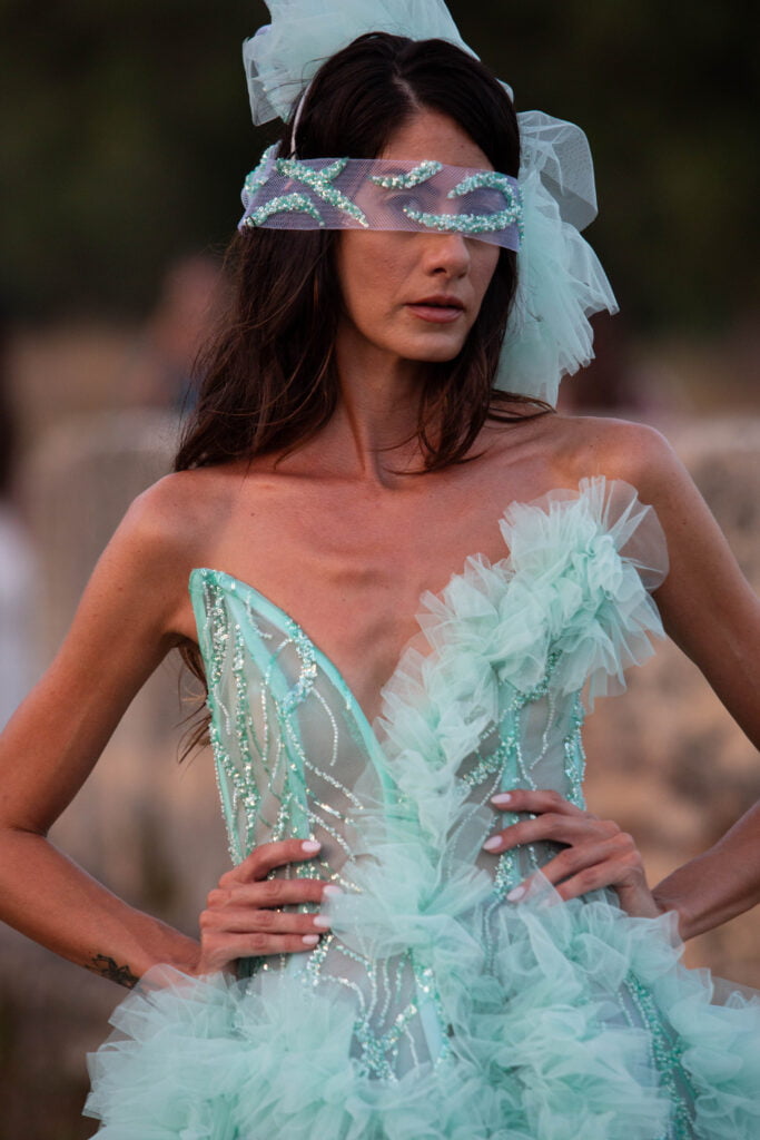 La creatività dell'Istituto di moda Burgo protagonista a Villa Airoldi 14 La creatività dell'Istituto di moda Burgo protagonista a Villa Airoldi - Be Sicily Mag - G2A5294