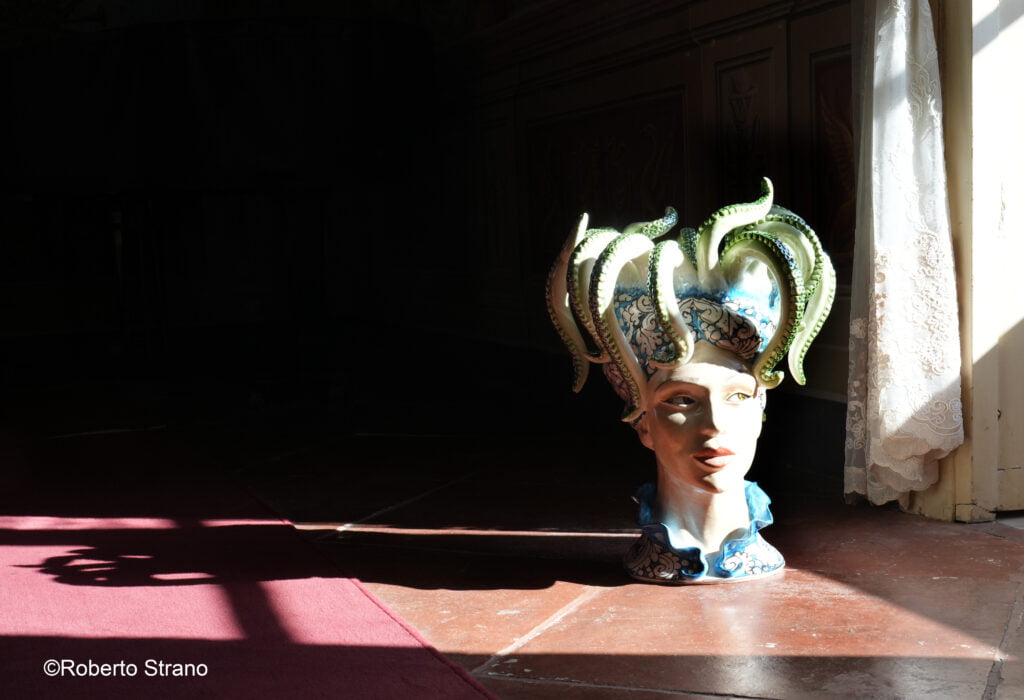 Ceramisti siciliani: i "big" di Sicilia - Be Sicily Mag - collezione Verus by Cori Amenta credit Roberto Strano