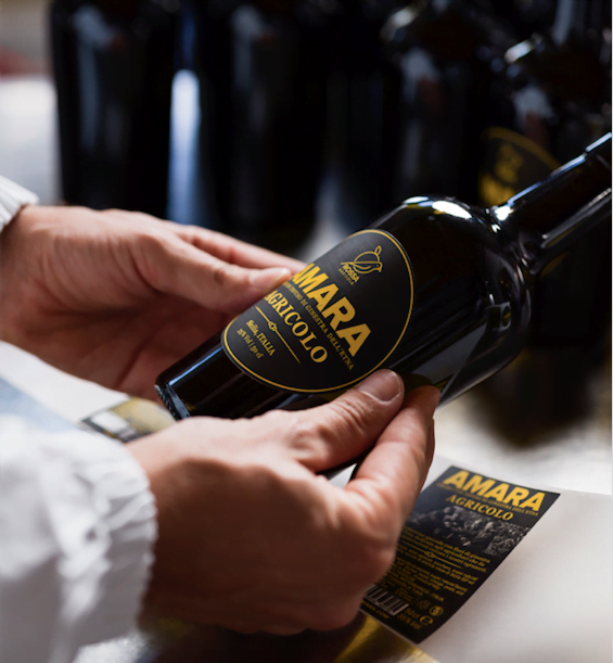 Amaro Amara lancia la special edition al profumo di ginestra dell'Etna 2 Amaro Amara lancia la special edition al profumo di ginestra dell'Etna - Be Sicily Mag - unnamed 1