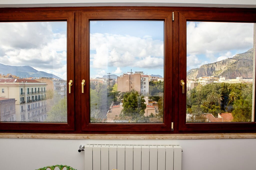 Fortezzza: L’arrivo dell’inverno si percepisce dagli infissi vecchi 2 Fortezzza Be Sicily Mag Palermo