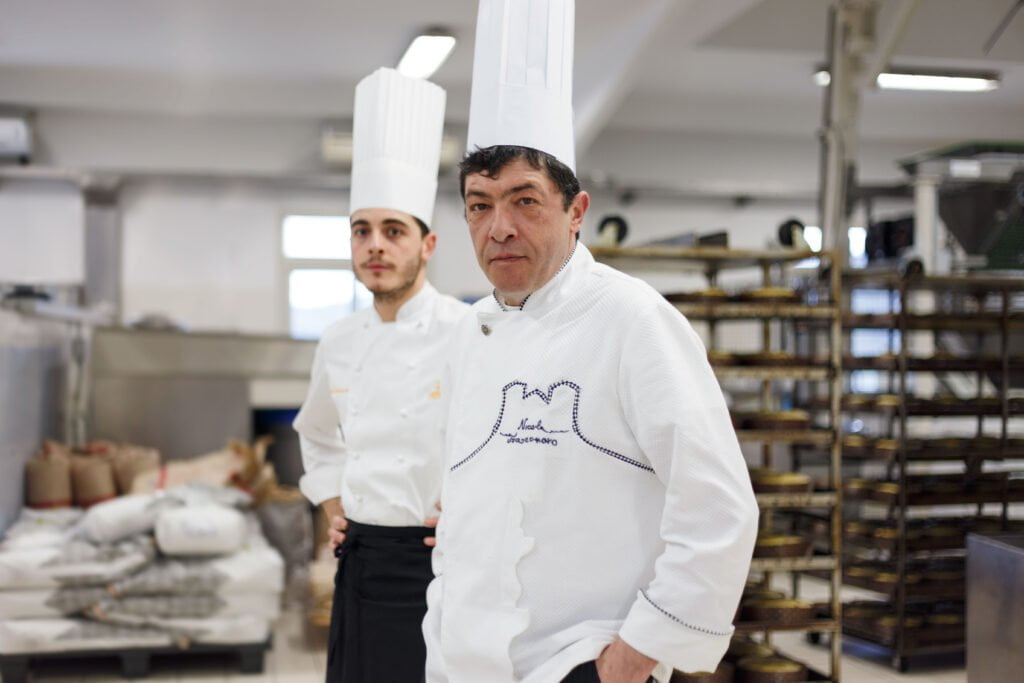 Colomba artigianale, le eccellenze in Sicilia: da Fiasconaro a Di Stefano 8 Colomba artigianale, le eccellenze in Sicilia: da Fiasconaro a Di Stefano - Be Sicily Mag - 11 Nicola e Mario Fiasconaro