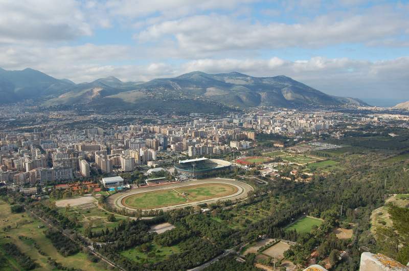 Picnic al Parco della Favorita a Palermo, via libera ma i rifiuti si portano a casa 2 Picnic al Parco della Favorita a Palermo, via libera ma i rifiuti si portano a casa - Be Sicily Mag - Favorita