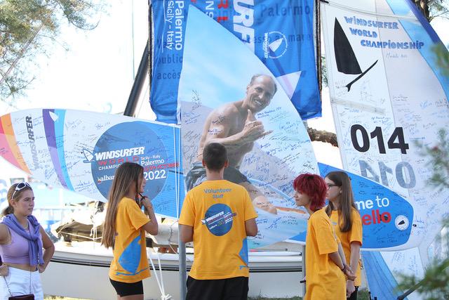 Chico Forti raccontato da Vincenzo Baglione: “Ama la Sicilia e l'ha esportata nel mondo" 7 La regata per Chico Forti
