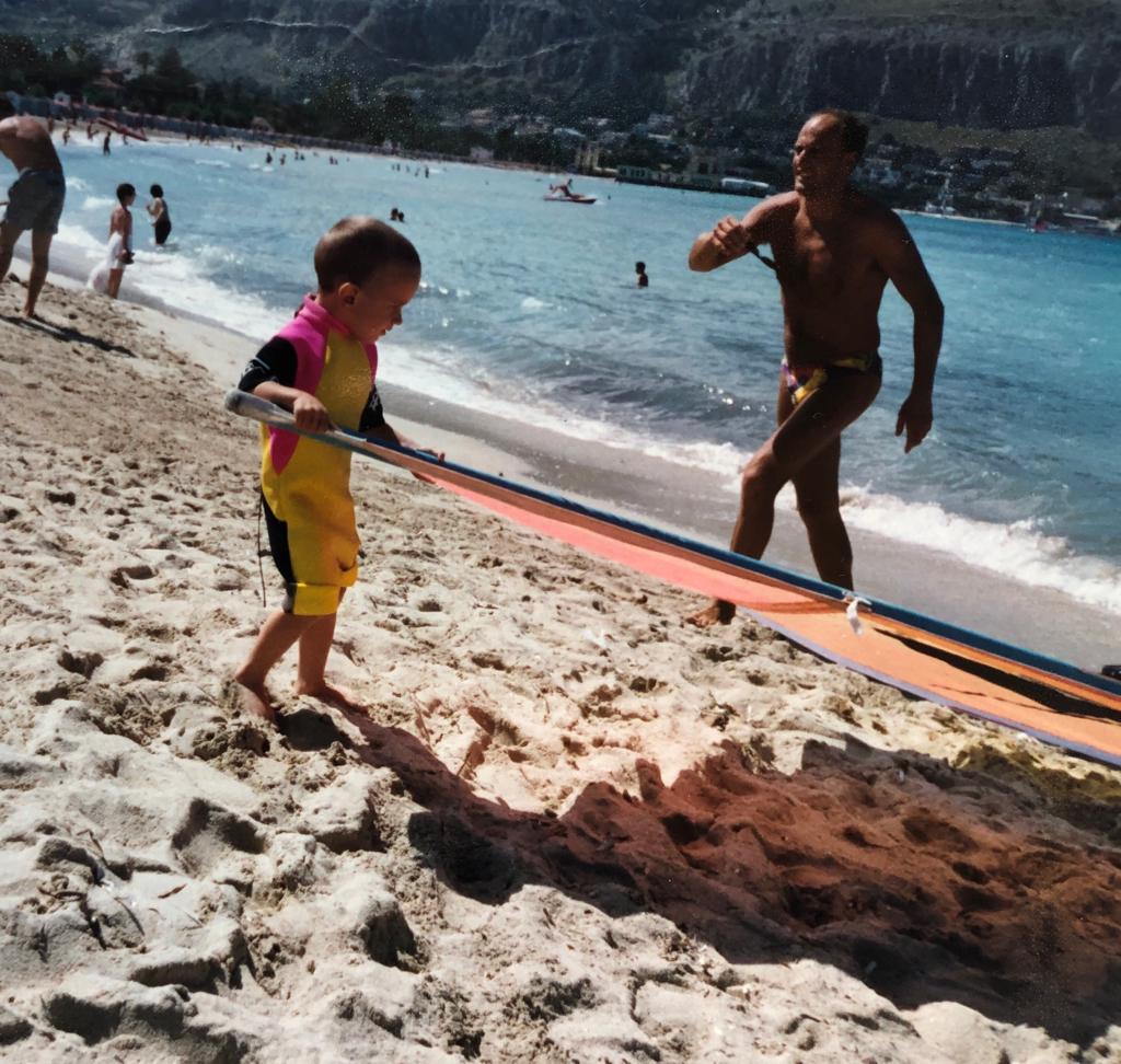 Chico Forti raccontato da Vincenzo Baglione: “Ama la Sicilia e l'ha esportata nel mondo" 6 Chico Forti a Mondello
