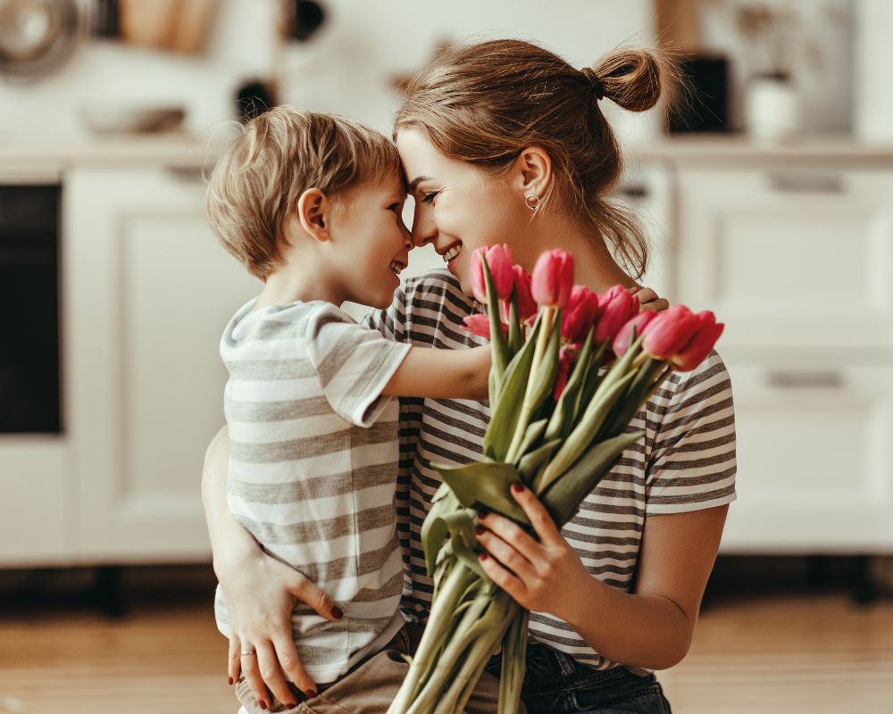 Festa della Mamma, le origini e perché si festeggia oggi: una tradizione antica - Be Sicily Mag - 1 1