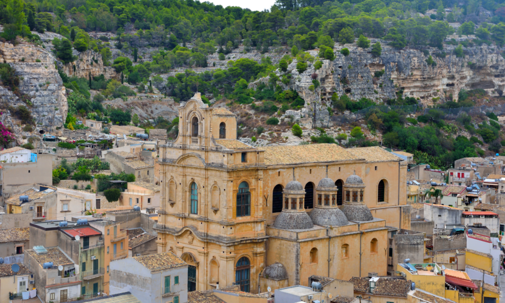 "Notte europea dei musei": i luoghi in Sicilia da visitare a 1 euro il 18 maggio 16 "Notte europea dei musei": i luoghi in Sicilia da visitare a 1 euro il 18 maggio - Be Sicily Mag - 7 1