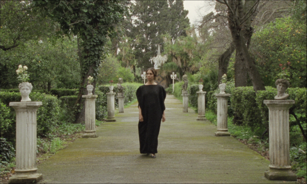 Mattia Piazza e la maison Casa Preti in un cortometraggio: "Carmina 8/10 è un tributo a Palermo" 7 Mattia Piazza e la maison Casa Preti in un cortometraggio: "Carmina 8/10 è un tributo a Palermo" - Be Sicily Mag - Casa Preti Carmina 8 10 9 2