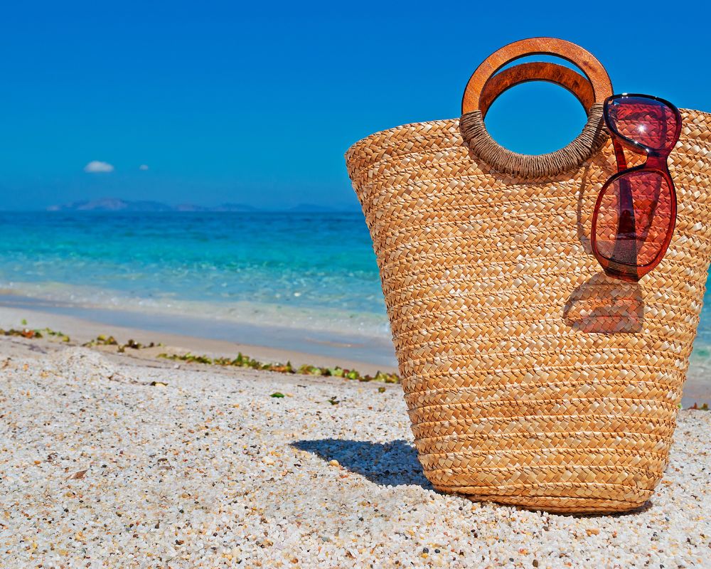 Moda mare 2024: i costumi e gli accessori must-have per l’estate 19 moda mare