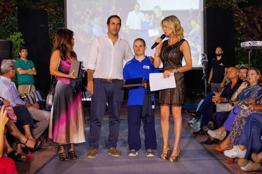 “Moda a bordo piscina”, lo sport in passerella al Circolo del Tennis di Palermo: l'evento è un successo 8 “Moda a bordo piscina”, lo sport in passerella al Circolo del Tennis di Palermo: l'evento è un successo - Be Sicily Mag - AX 7187