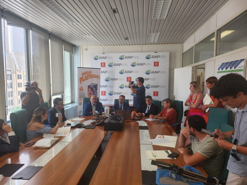 Raccolta differenziata, a Palermo le nuove regole per il riciclo dei cartoni per bevande - Be Sicily Mag - WhatsApp Image 2024 06 27 at 13.16.11