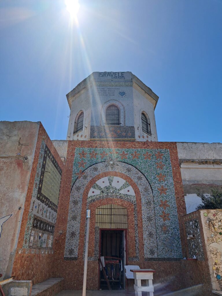 L'eremita di Capo Gallo: la storia di Isravele, ecco chi è il guardiano del "Faro di Dio" 3 L'eremita di Capo Gallo: la storia di Isravele, ecco chi è il guardiano del "Faro di Dio" - Be Sicily Mag - Capo Gallo 04