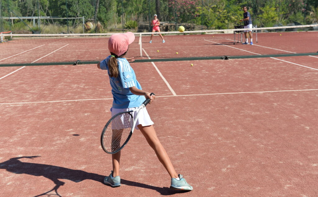 Bambini a scuola di tennis al Palermo Ladies Open, il racconto di Nadia: “Bellissimo allenarsi con le campionesse” 2 Bambini a scuola di tennis al Palermo Ladies Open, il racconto di Nadia: “Bellissimo allenarsi con le campionesse” - Be Sicily Mag - Palermo ladies open kids day
