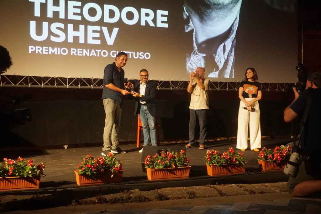 Animaphix, il Festival sui nuovi linguaggi del cinema a Bagheria: tante novità sul mondo dell'animazione 4 Animaphix, il Festival sui nuovi linguaggi del cinema a Bagheria: tante novità sul mondo dell'animazione - Be Sicily Mag - da sinistra il regista Theodore Ushev lassessore alla cultura Daniele Vella il condirttore del Festival Andrea Martignoni e lideatrice di Animaphix Rosalba Colla