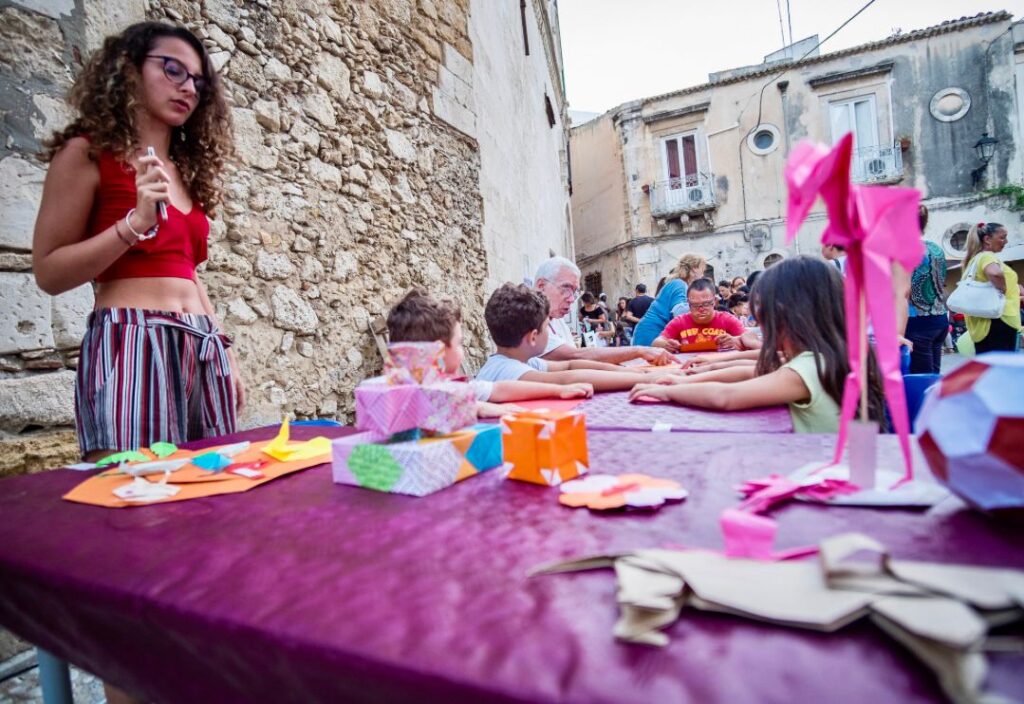 “Feste Archimedee”, XI edizione: a Siracusa gli eventi per “sognare e far sognare” i giovani 2 “Feste Archimedee”, XI edizione: a Siracusa gli eventi per “sognare e far sognare” i giovani - Be Sicily Mag - feste archimedee