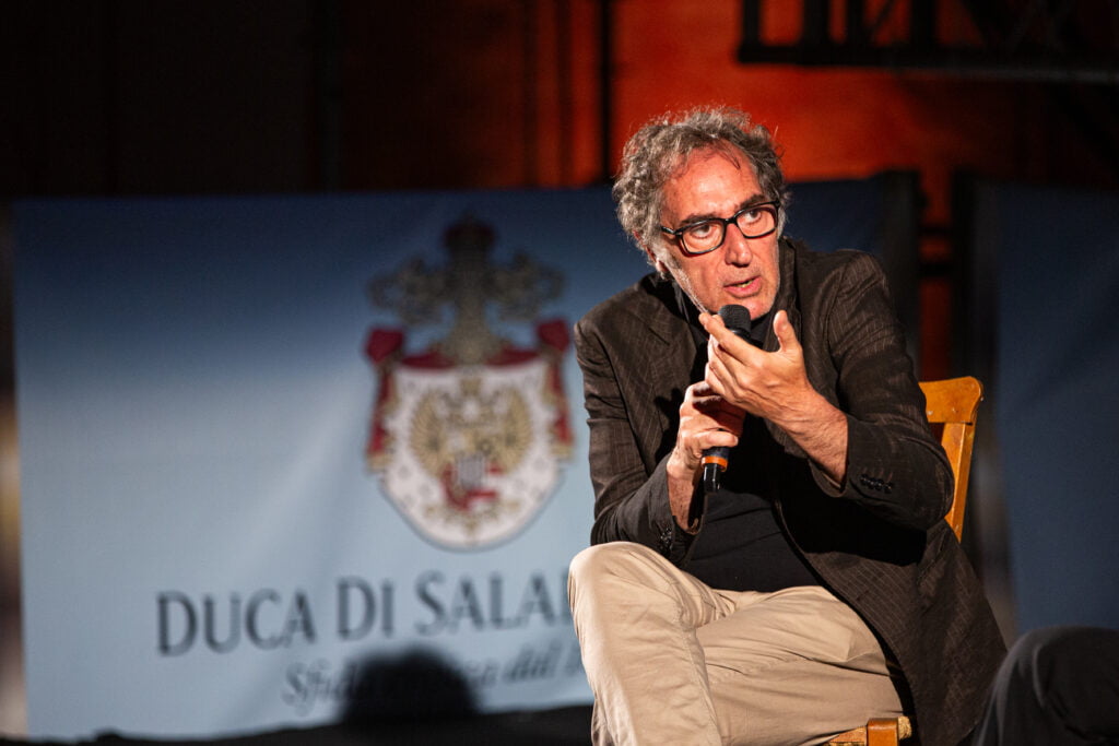 Duca di Salaparuta compie 200 anni: la storia della grande azienda vitivinicola e il suo legame con il territorio - Be Sicily Mag - il pittore Alessandro Bazan