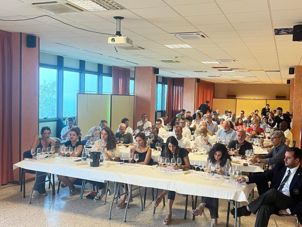 ViniMilo 2024, via alla 44esima edizione della più antica manifestazione siciliana dedicata al vino - Be Sicily Mag - Immagine WhatsApp 2024 08 27 ore 14.59.11 0413db52