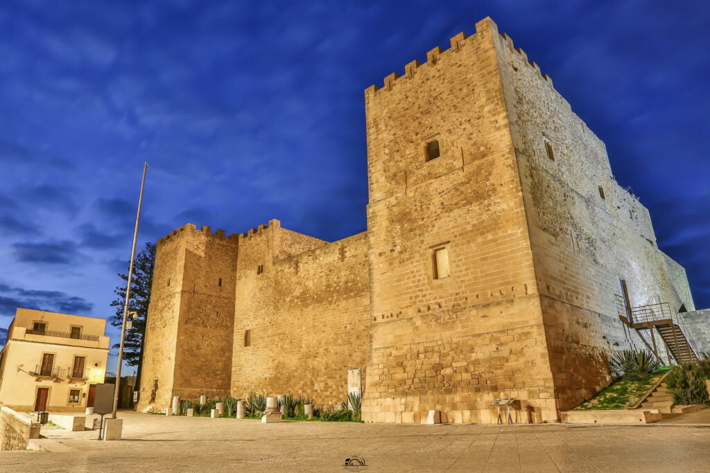 Salemi, cosa vedere e gli eventi da non perdere nel borgo in provincia di Trapani - Be Sicily Mag - castello normanno svevo