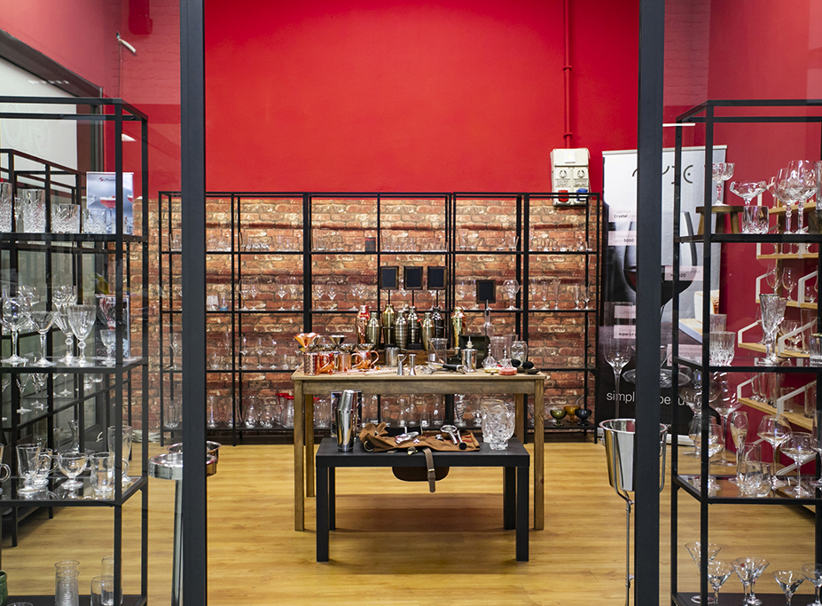 Lo Piccolo, Forniture eleganti e funzionali per ristoranti a Palermo: dalla mise en place all'illuminazione 8 Lo Piccolo, Forniture eleganti e funzionali per ristoranti a Palermo: dalla mise en place all'illuminazione - Be Sicily Mag - image 9