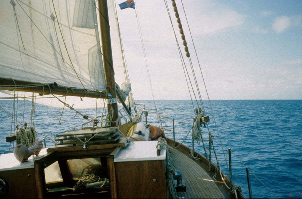 Lisca Bianca, il documentario sulla barca a vela emblema di libertà. Elio Lo Cascio: "Un inno all'amore per i propri sogni" - Be Sicily Mag - Lisca bianca