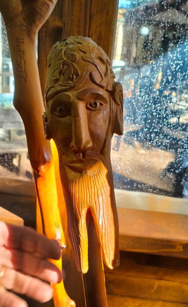 Damiano Sabatino, l'intagliatore di Bompietro tesoro dell’Unesco: "I miei bastoni non sono solo pezzi di legno" 4 Damiano Sabatino, l'intagliatore di Bompietro tesoro dell’Unesco: "I miei bastoni non sono solo pezzi di legno" - Be Sicily Mag - bastoni 2