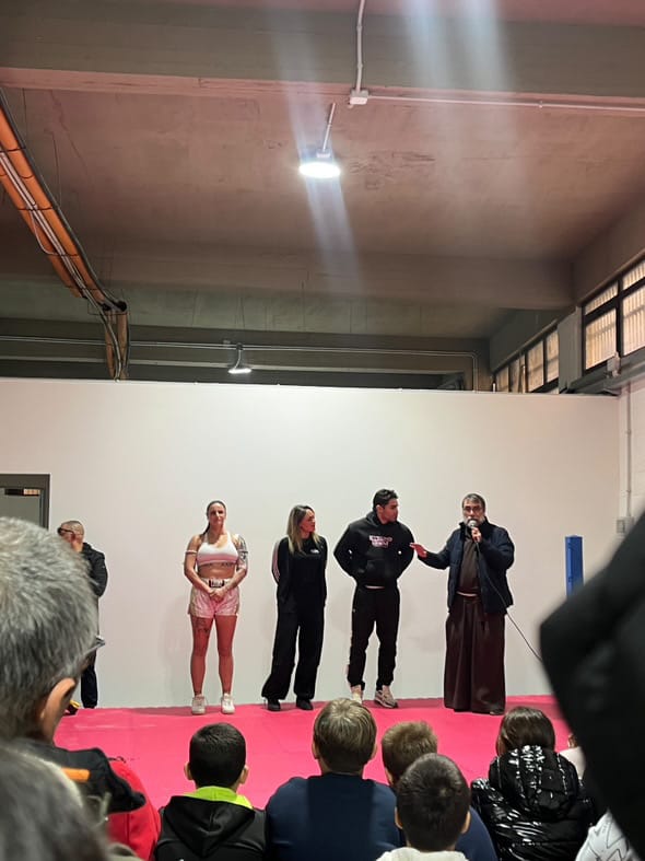 Palestra popolare Pino Puglisi nel quartiere Danisinni a Palermo: attività gratuite per i giovani 2 palestra popolare pino Puglisi