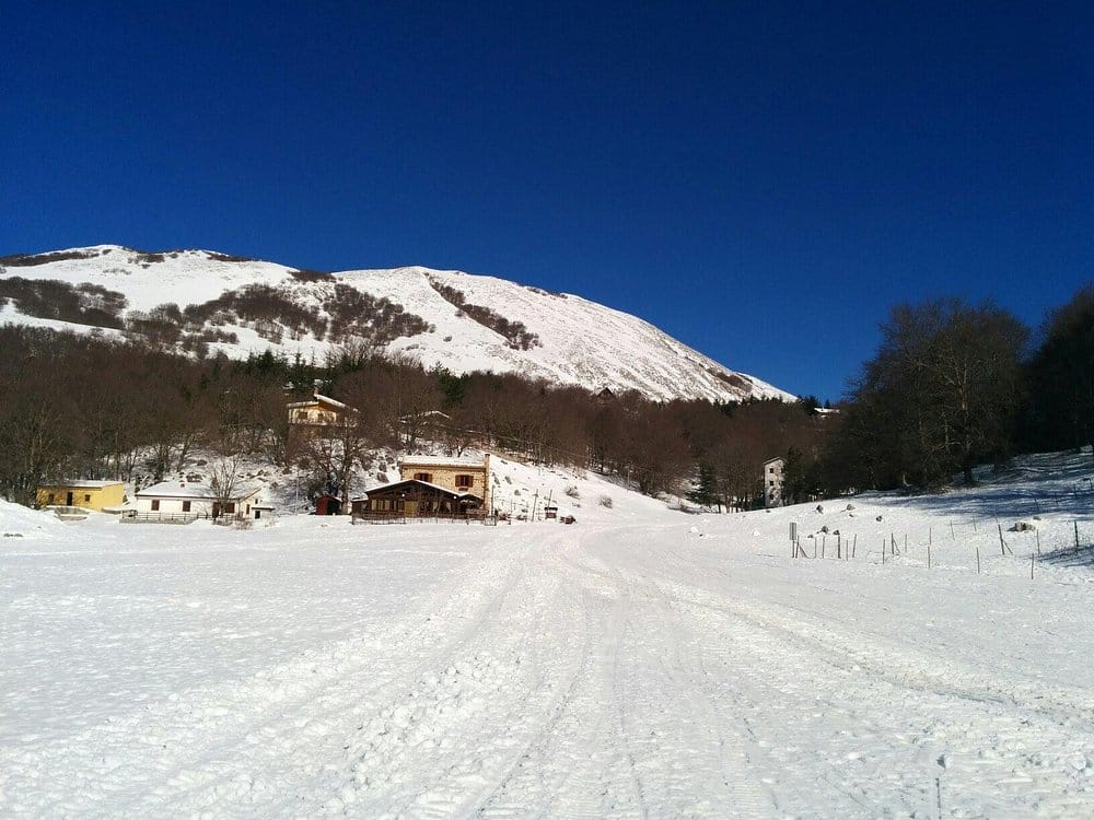 Dove sciare in Sicilia: Piano Battaglia, Etna e Nebrodi, le località con la neve 4 Dove sciare in Sicilia: Piano Battaglia, Etna e Nebrodi, le località con la neve - Be Sicily Mag - Piano Battaglia