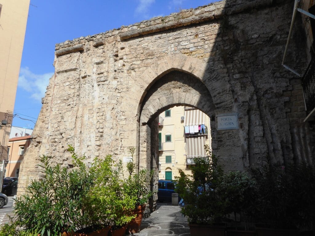 Sant'Agata, la storia della Patrona di Catania: la sua festa è tra le 3 più partecipate al mondo 2 Sant'Agata, la storia della Patrona di Catania: la sua festa è tra le 3 più partecipate al mondo - Be Sicily Mag - Porta SantAgata