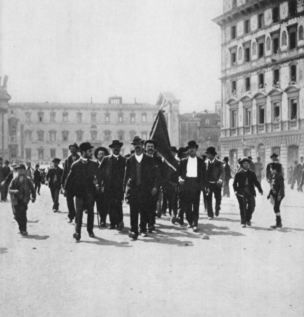 Chi lavora il 1° Maggio: la Festa dei Lavoratori non per tutti è un giorno di riposo 1 Festa dei lavoratori a Roma nel 1890