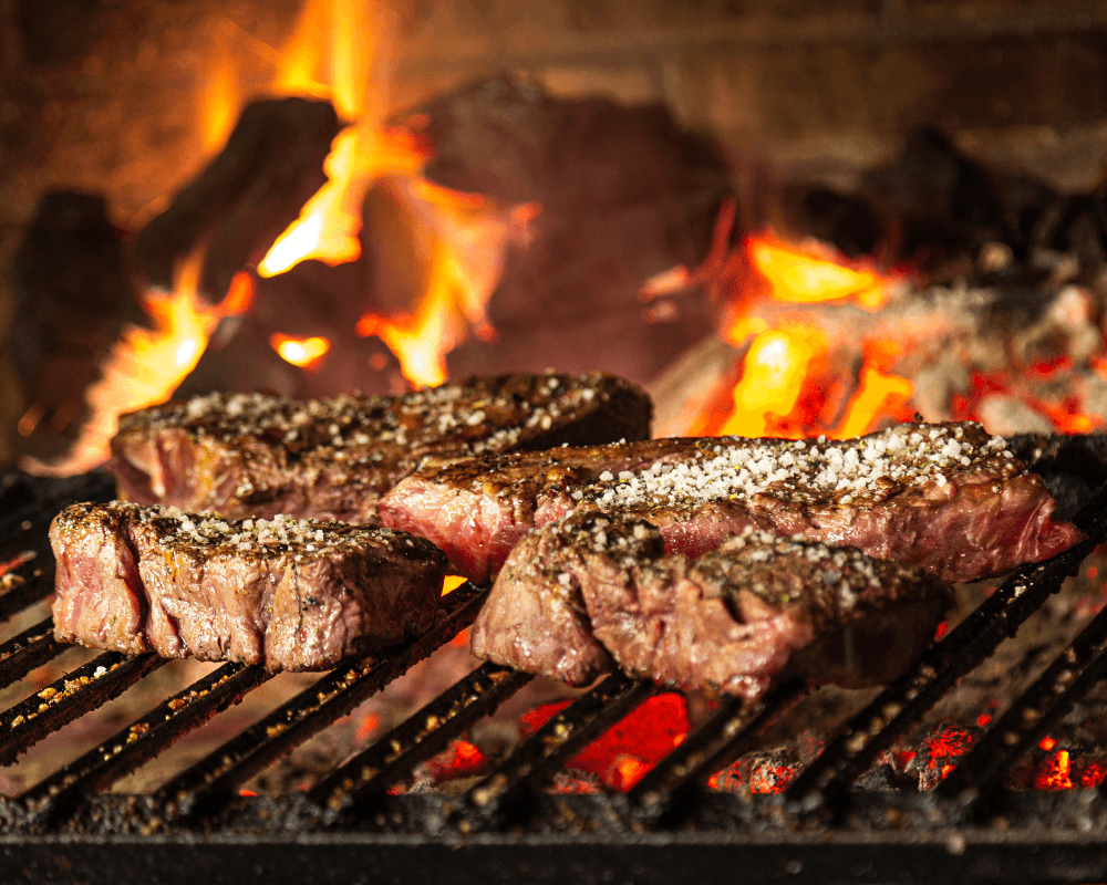 “Arrustuta” in Sicilia: dai mangia e bevi alle puntine di maiale, cosa non può mancare sulla brace 4 arrostuta carne di crasto