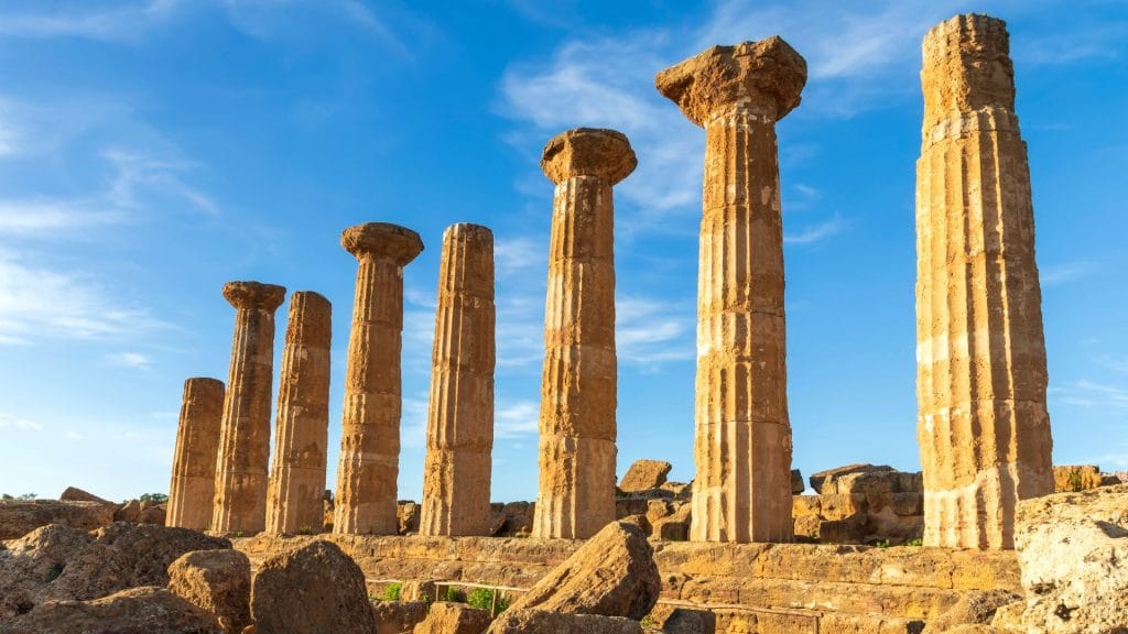 La Valle dei Templi: cosa sapere prima di visitarla 10 Valle dei templi colonne del tempio di ercole