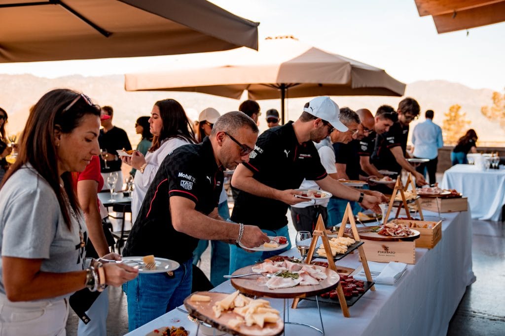 4° raduno regionale sportive & classic: il weekend firmato dai Centri Porsche siciliani 6 4° raduno regionale sportive & classic: il weekend firmato dai Centri Porsche siciliani - Be Sicily Mag - 4° raduno regionale sportive classic 1 2