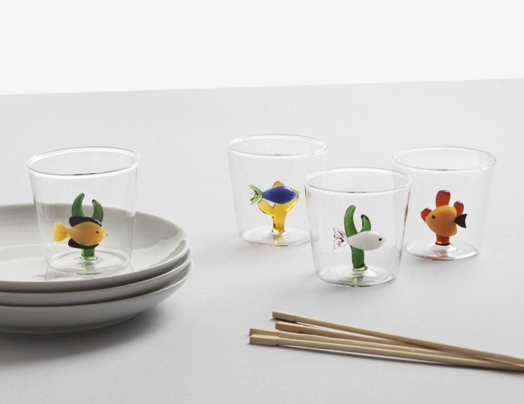 Stile coastal: idee di design per arredare la casa al mare - Be Sicily Mag - tumbler ichendorf milano