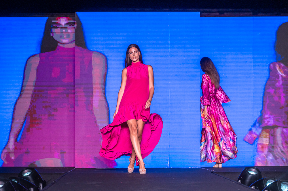 Sicily Fashion Week, in passerella le eccellenze della moda dell'Isola: la seconda edizione tra abiti da sera e beachwear 7 Sicily Fashion Week, in passerella le eccellenze della moda dell'Isola: la seconda edizione tra abiti da sera e beachwear - Be Sicily Mag - FB10692