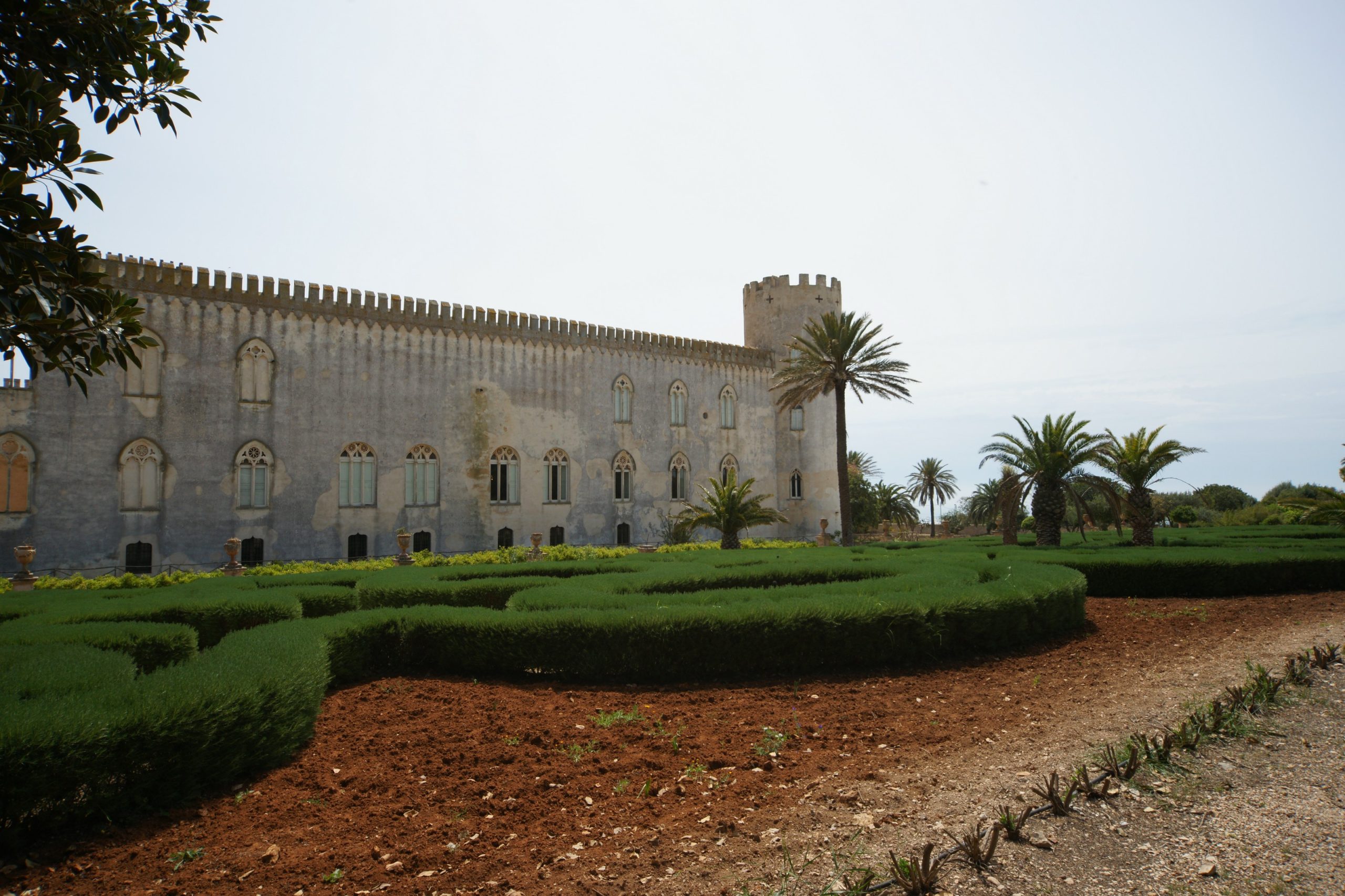 Un amore da cartolina: i luoghi più romantici in Sicilia da visitare per la Giornata del Bacio 18 Castello di Donnafugata - Wikipedia