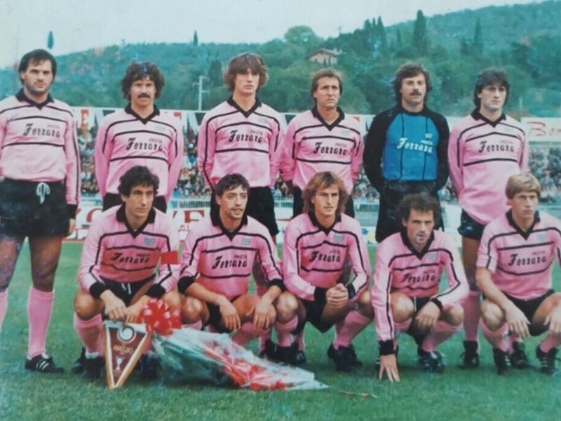 Dal Barbera a Manchester: 5 storie (vere) che legano Palermo al calcio inglese 9 Dal Barbera a Manchester: 5 storie (vere) che legano Palermo al calcio inglese - Be Sicily Mag - Di sconosciuto Almanacco rosanero 1983 84