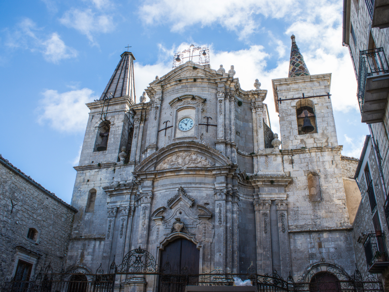 Parco delle Madonie in 3 giorni: natura, borghi e sapori autentici - Be Sicily Mag - Chiesa di Santa Maria di Loreto Petralia Soprana