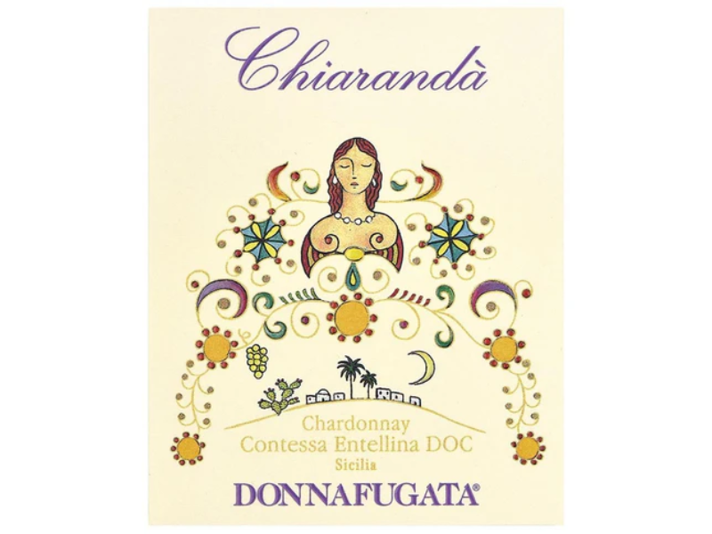 Chardonnay “Chiarandà” Donnafugata 2022: l’eleganza siciliana in un calice 3 Chardonnay “Chiarandà” Donnafugata 2022: l’eleganza siciliana in un calice - Be Sicily Mag - Etichetta dello Chardonnay Chiaranda di Donnafugata