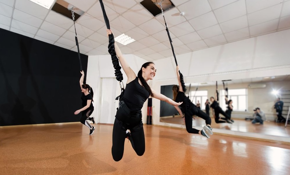 Ritrova la motivazione: 6 sport divertenti che ti faranno venire voglia di tornare in palestra - Be Sicily Mag - bungee workout