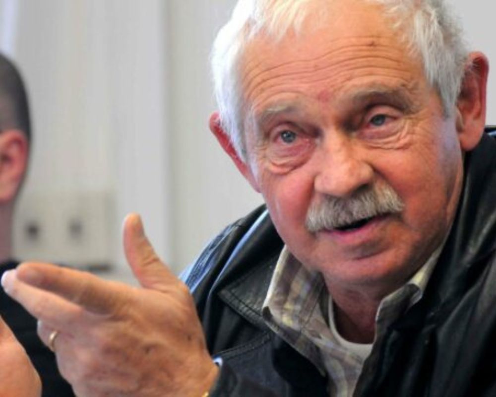Addio a Salvo Vitale ad 82 anni: la voce libera che ha tenuto viva la memoria di Peppino Impastato - Be Sicily Mag - salvo vitale