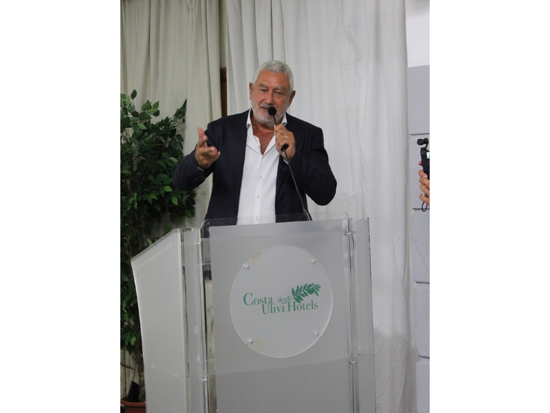 Mondello celebra l’oro verde: “L’Isola del Tesolio” rilancia il futuro dell’olio siciliano 4 Mondello celebra l’oro verde: “L’Isola del Tesolio” rilancia il futuro dell’olio siciliano - Be Sicily Mag - 2 2
