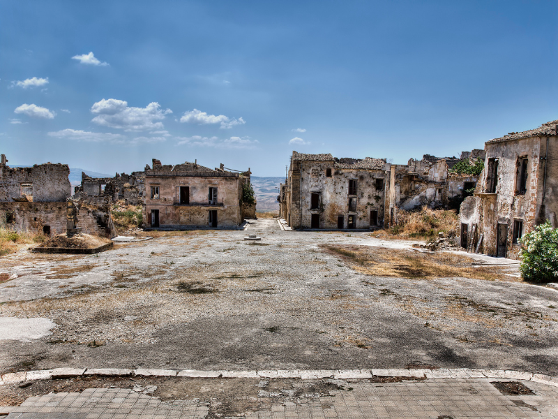 Poggioreale, il borgo fantasma che rinasce tra memoria e futuro 7 Poggioreale, il borgo fantasma che rinasce tra memoria e futuro - Be Sicily Mag - 2 4