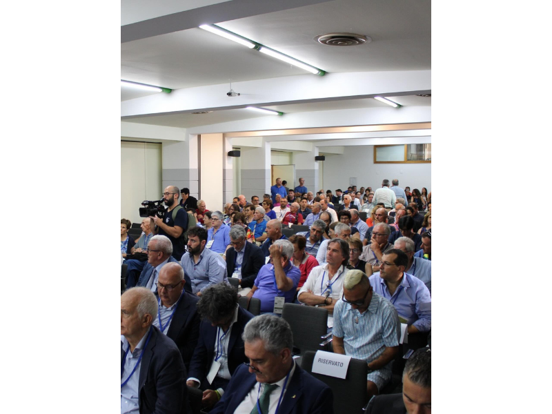 Mondello celebra l’oro verde: “L’Isola del Tesolio” rilancia il futuro dell’olio siciliano 6 Mondello celebra l’oro verde: “L’Isola del Tesolio” rilancia il futuro dell’olio siciliano - Be Sicily Mag - 4 3