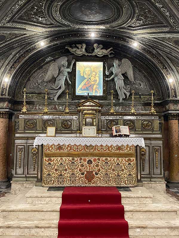 La cripta sotterranea della Chiesa di San Giuseppe dei Teatini, una piccola Lourdes in Sicilia 12 Il Santuario della Madonna della Provvidenza