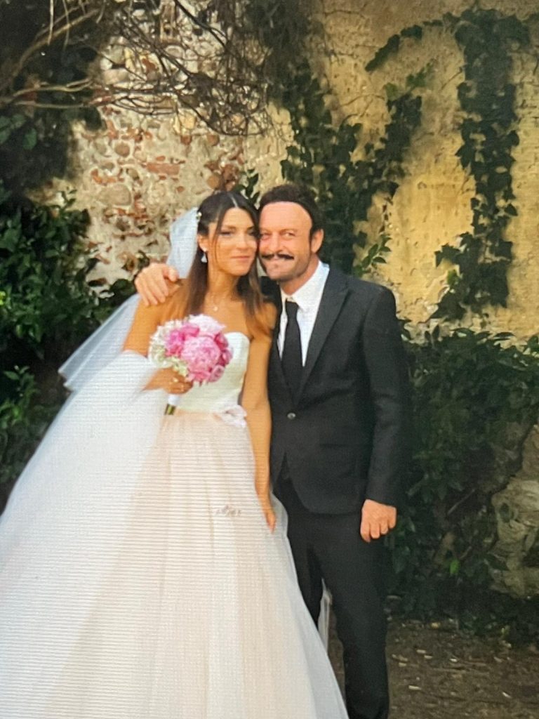 Jessica Schillaci nel giorno del suo matrimonio con il papà Totò