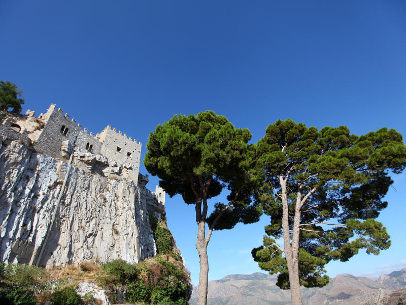 Castello di Caccamo: tra storia, leggende e panorami mozzafiato 7 Castello di Caccamo: tra storia, leggende e panorami mozzafiato - Be Sicily Mag - Di Mentnafunangann Opera propria 1