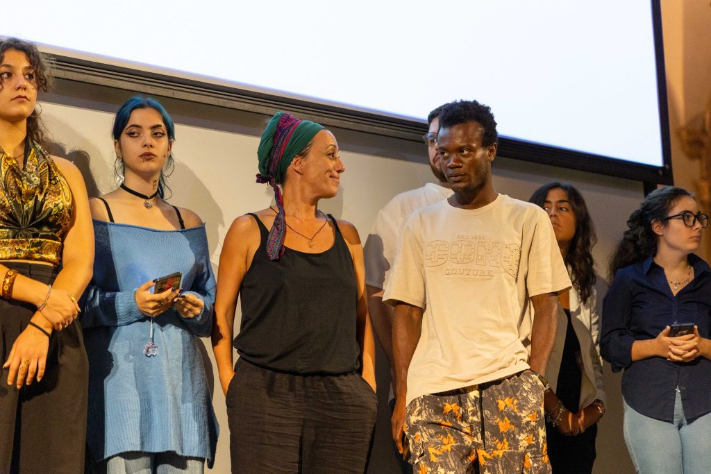 Storie di resistenza e speranza al Sole Luna Doc Film Festival: ecco i vincitori 3 Storie di resistenza e speranza al Sole Luna Doc Film Festival: ecco i vincitori - Be Sicily Mag - Giurie speciali Studenti e Nuove Cittadinanze
