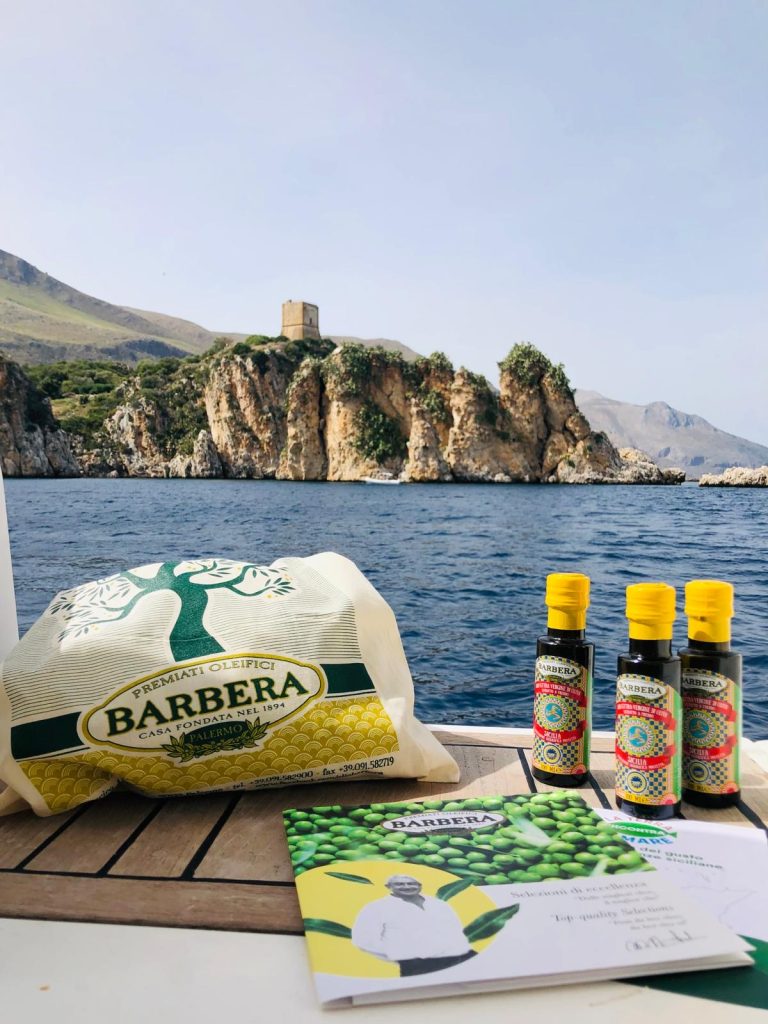 "La Terra incontra il mare", alla scoperta delle eccellenze culinarie della Sicilia con la mini crociera di Premiati Oleifici Barbera - Be Sicily Mag - Gli oli Barbera a Isola delle Femmine