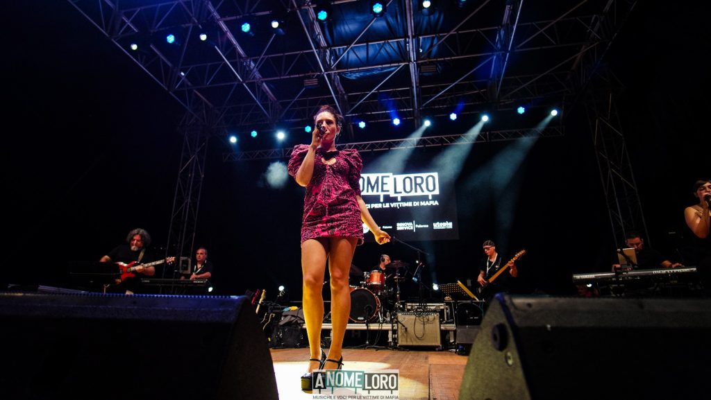 A Mondello risuonano le voci delle vittime di mafia col concerto “A nome loro” 6 A Mondello risuonano le voci delle vittime di mafia col concerto “A nome loro” - Be Sicily Mag - IMG 20250907 WA0048 1