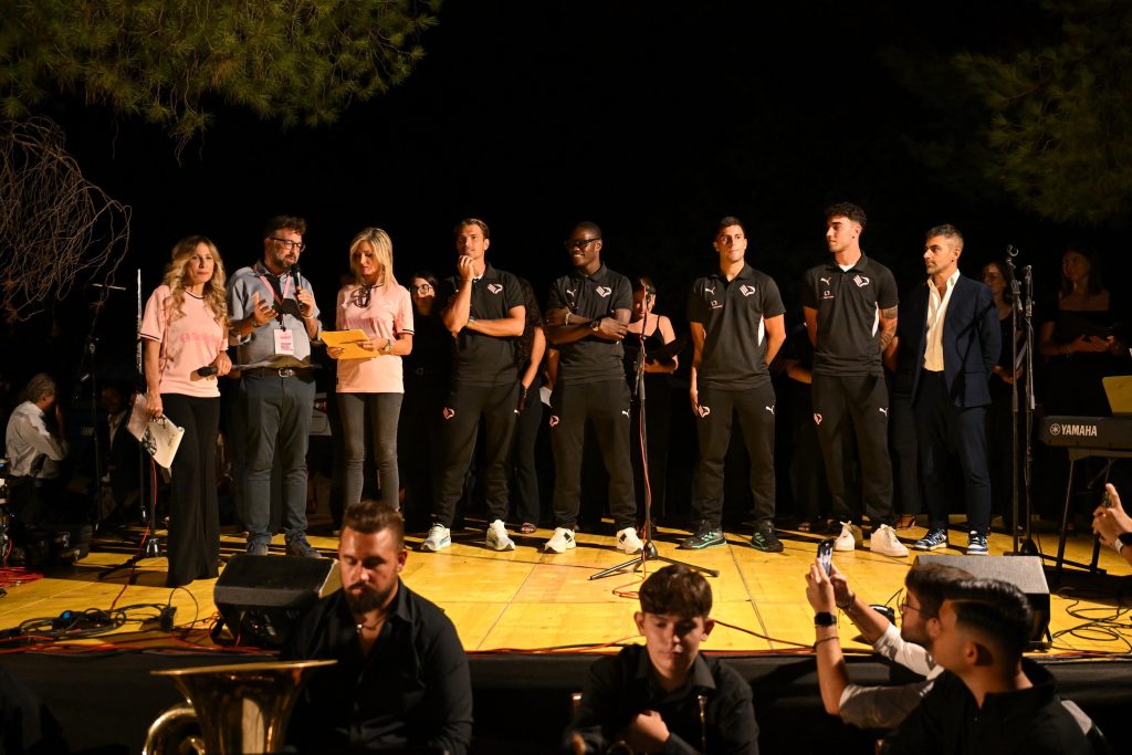 Palermo in cammino verso la Santuzza: il racconto dell'Acchianata delle Rosalie - Be Sicily Mag - Licia Raimondi e il Palermo Calcio